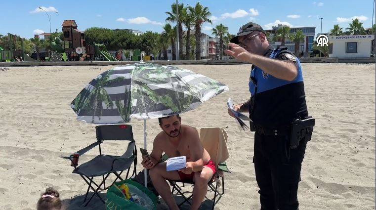 Denize girenleri havadan, karadan ve denizden uyardılar - Resim: 19